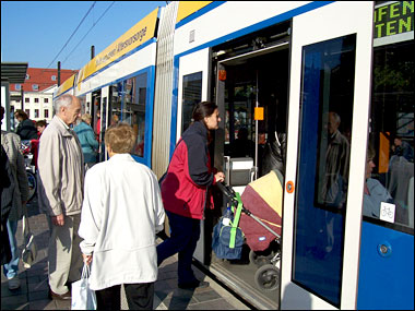 Hurtig og pr&aelig;cis letbanetrafik med niveufri ind&ndash; og udstigning b&oslash;r afl&oslash;se de mest belastede buslinjer i hovedstadsomr&aring;det.